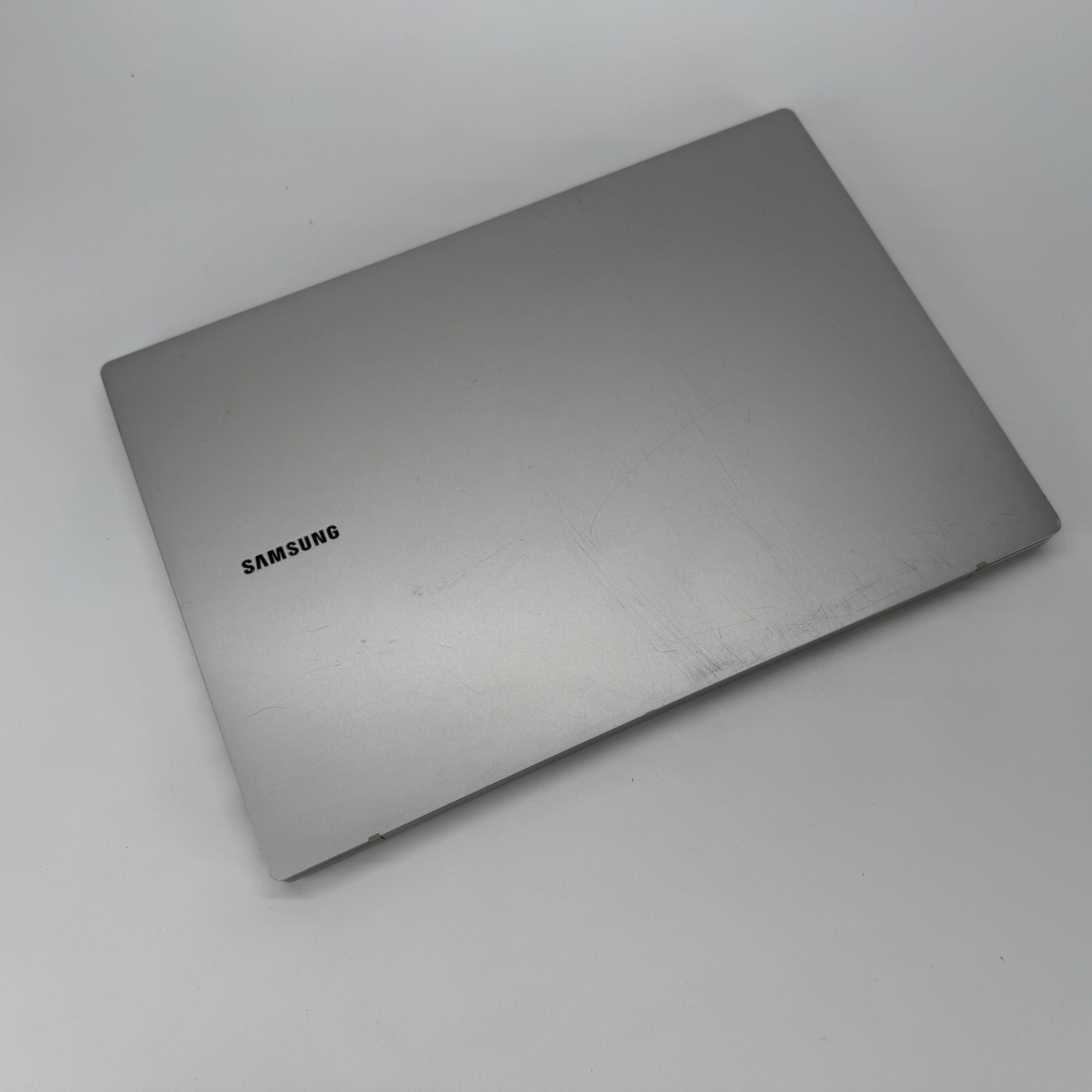 Samsung Galaxy Book GO 5g Snapdragon 8cx Gen 2 8 GB RAM 256 GB SSD Win 11 Pro