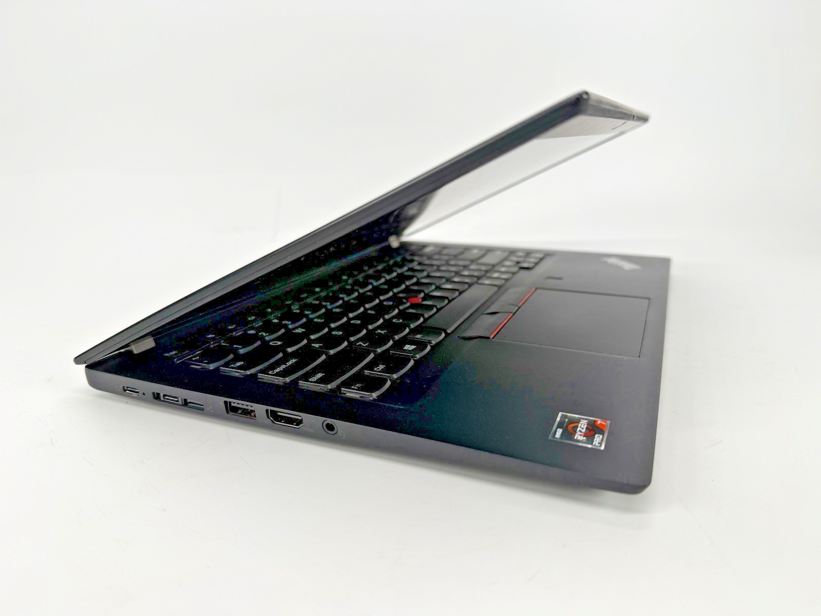 Lenovo ThinkPad T495s AMD Ryzen 7 Pro 3700u 2.30 GHz 8 GB RAM 256 GB SSD Win 11