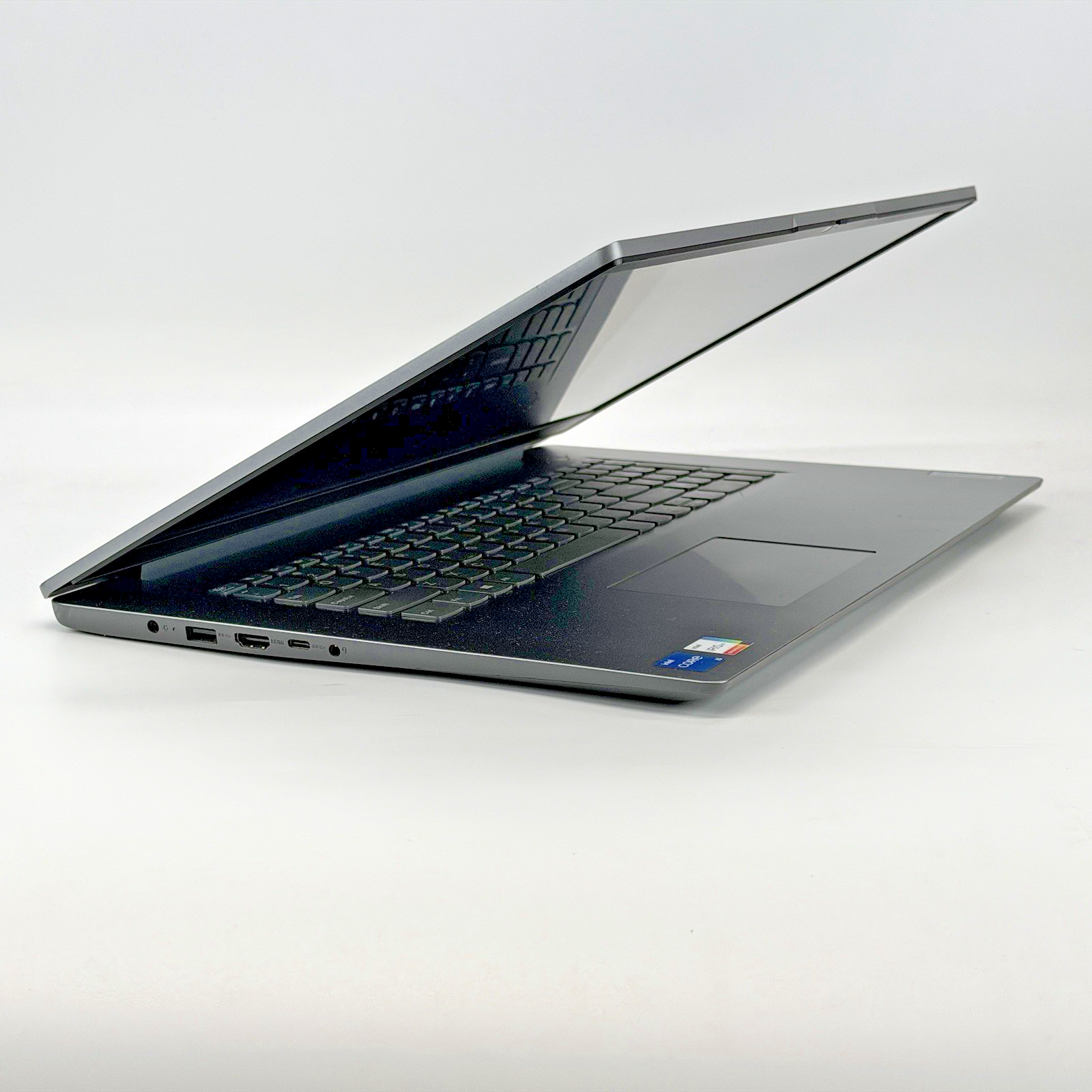 Lenovo IdeaPad 3 17ITL6 Intel i5-1135G7 2.40 GHz 8 GB RAM 256 GB SSD (NVMe)