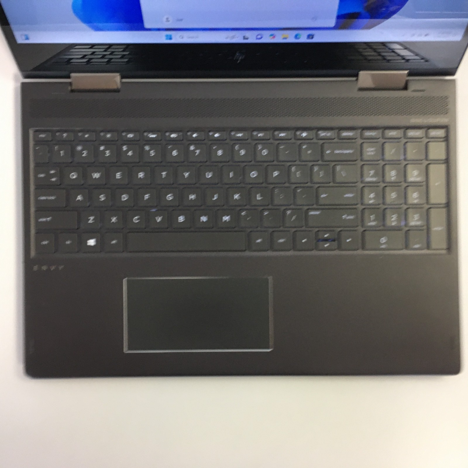 HP ENVY 15m-bq121dx AMD Ryzen 5 2500u 2.0 GHz 8GB Ram 512GB SSD Windows 11