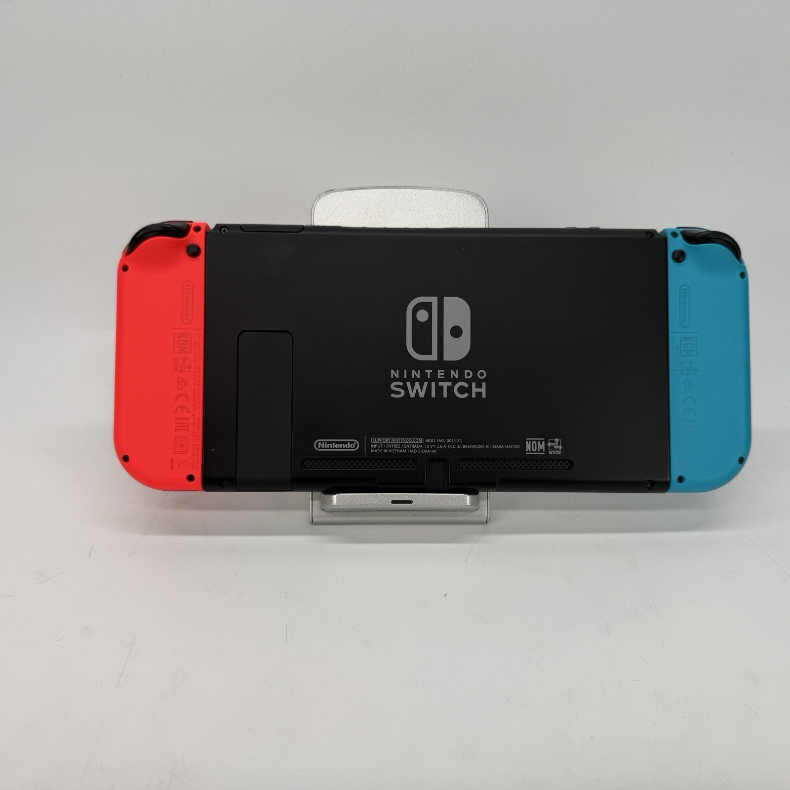 Nintendo Switch 32GB Console W/ Case and Accessories 128 GB NES Micro SD HAC-001