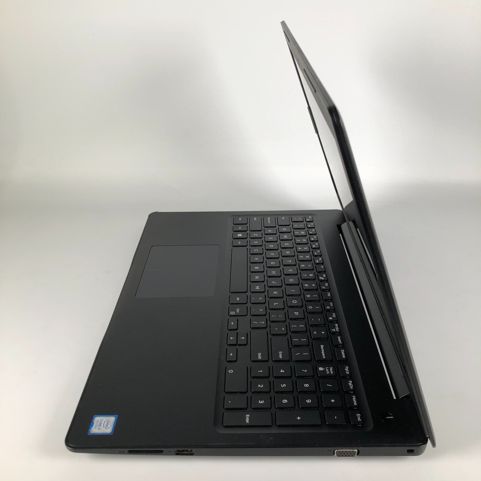 Dell Latitude 3590 Intel i7-8550u 1.8GHz 16GB Ram 256GB NVME Windows 11