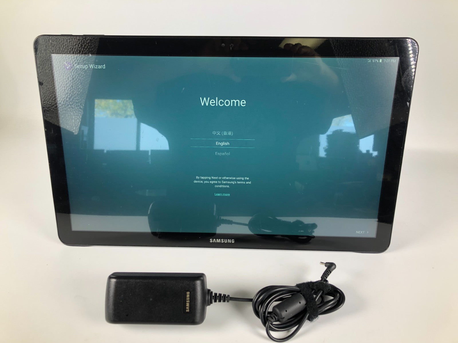 Samsung Galaxy View SM-T677A 64GB Wi-Fi + 4G Verizon 18.4" Tablet -