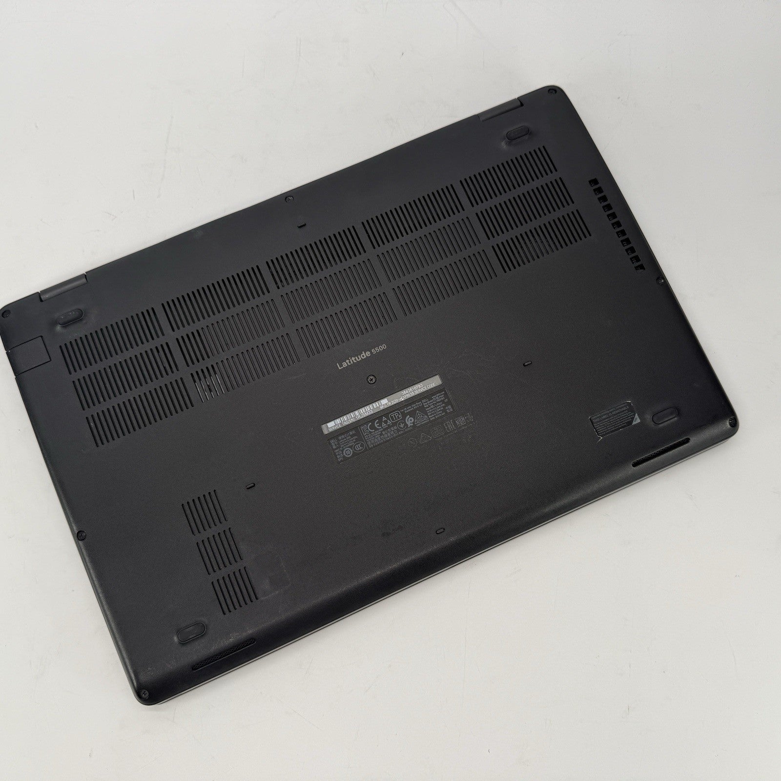 DellLatitude 5500 Intel i7-8665u 1.90 GHz 12 GB RAM 256 GB SSD (NVMe) Win 11 Pro