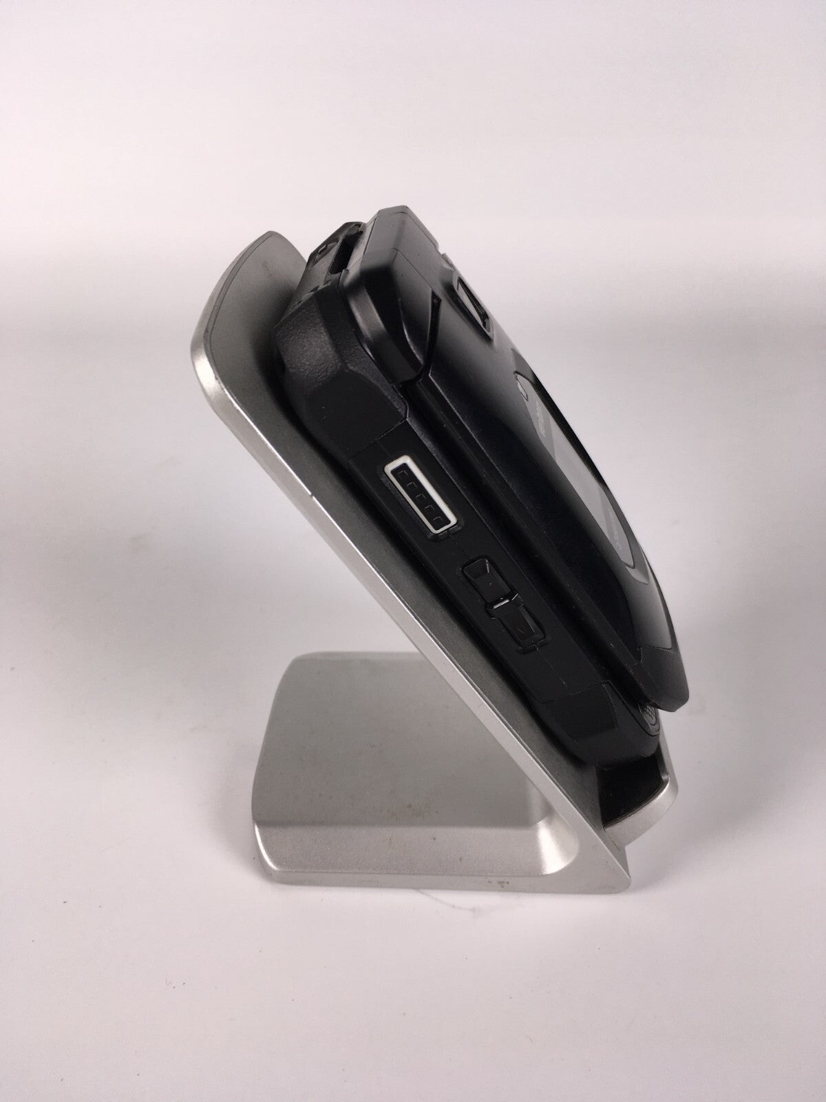Verizon Kyocera Duraxv 16GB flip phone LTE