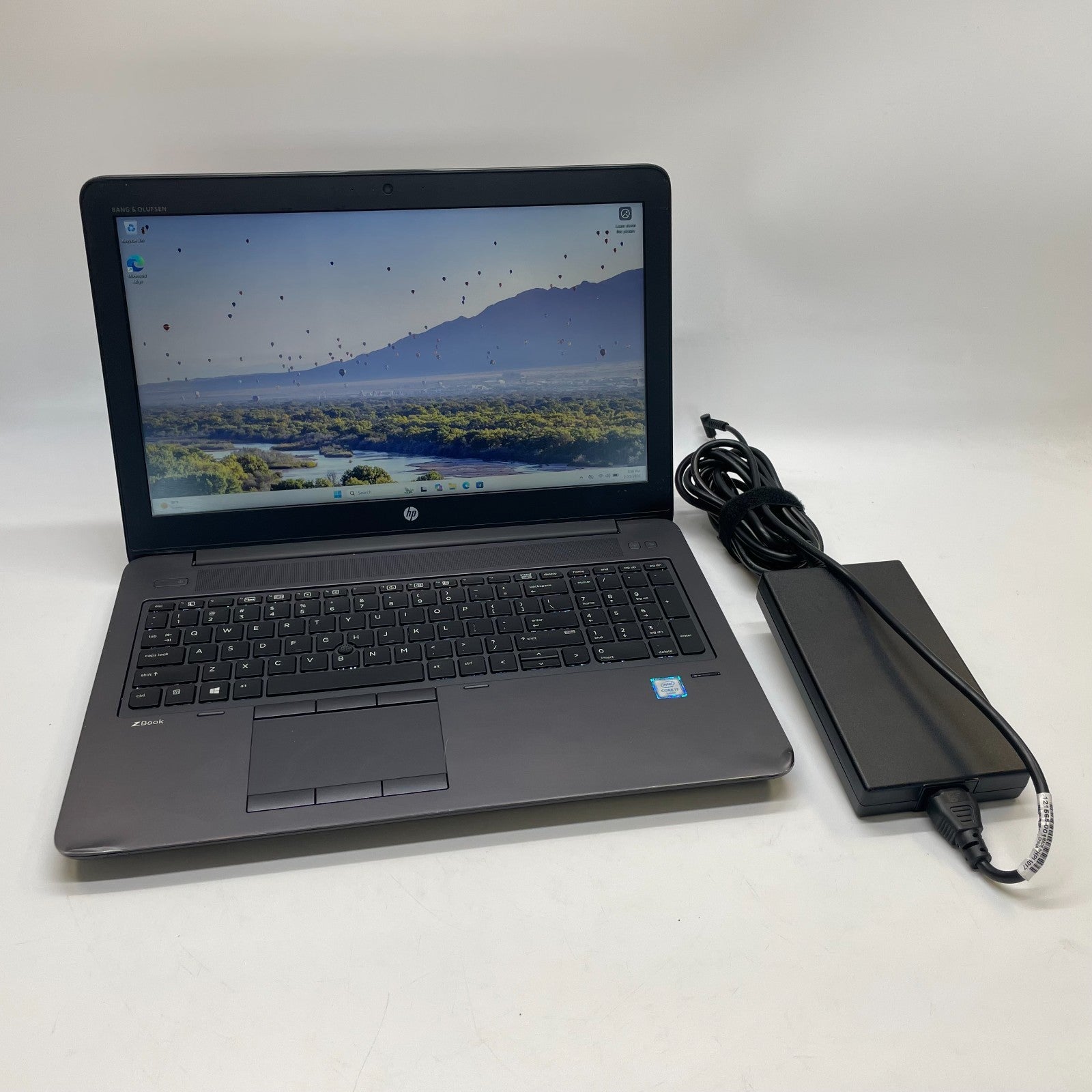 HP ZBook 15 G3 Intel i7-6700HQ 2.6GHz 16GB am 512GB NVME Windows 11