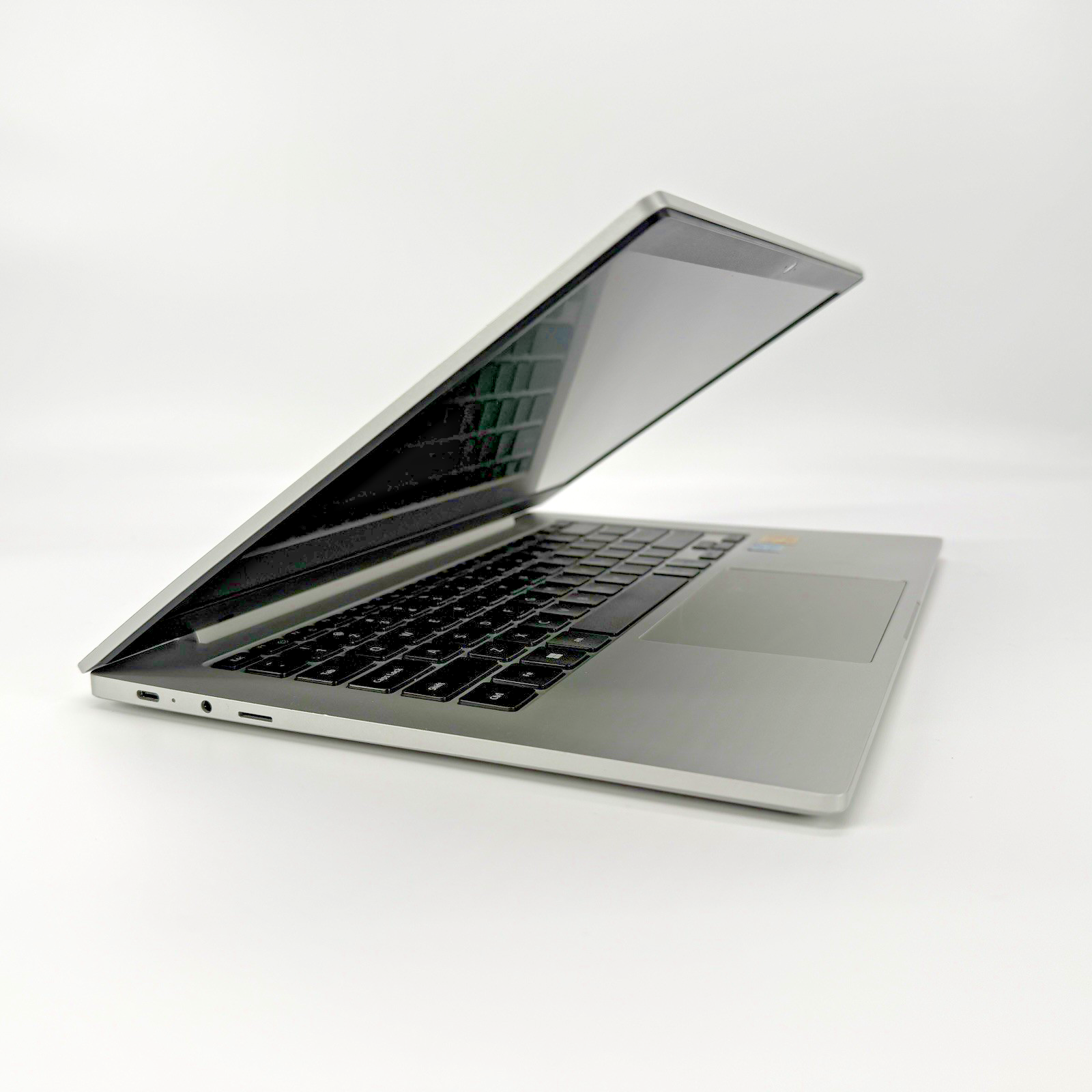 Samsung Galaxy Book GO 5g Snapdragon 8cx Gen 2 8 GB RAM 256 GB SSD Win 11 Pro