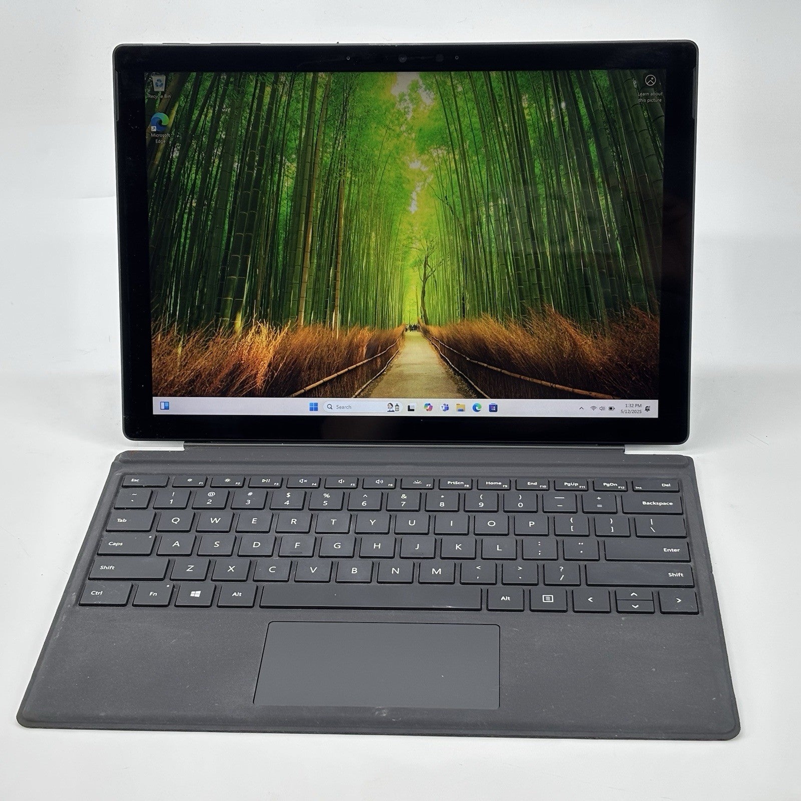 Microsoft Surface Pro 7 (1866) Intel i7-10 th Gen 16 GB RAM 500 GB SSD Win 11