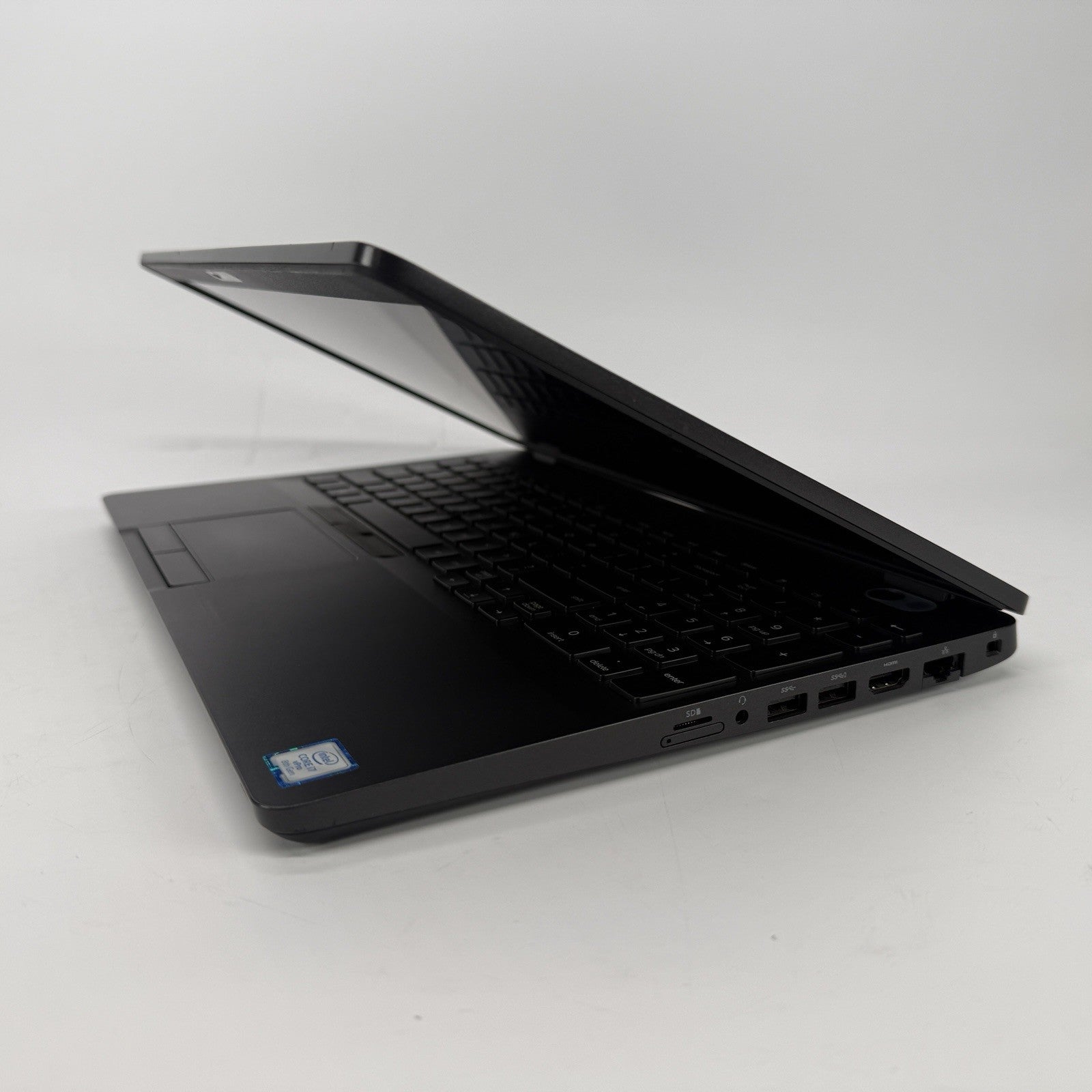 Dell Latitude 3490 Intel i5-7200u 2.5 GHz 256 GB SSD (NVMe) 16GB Ram Windows