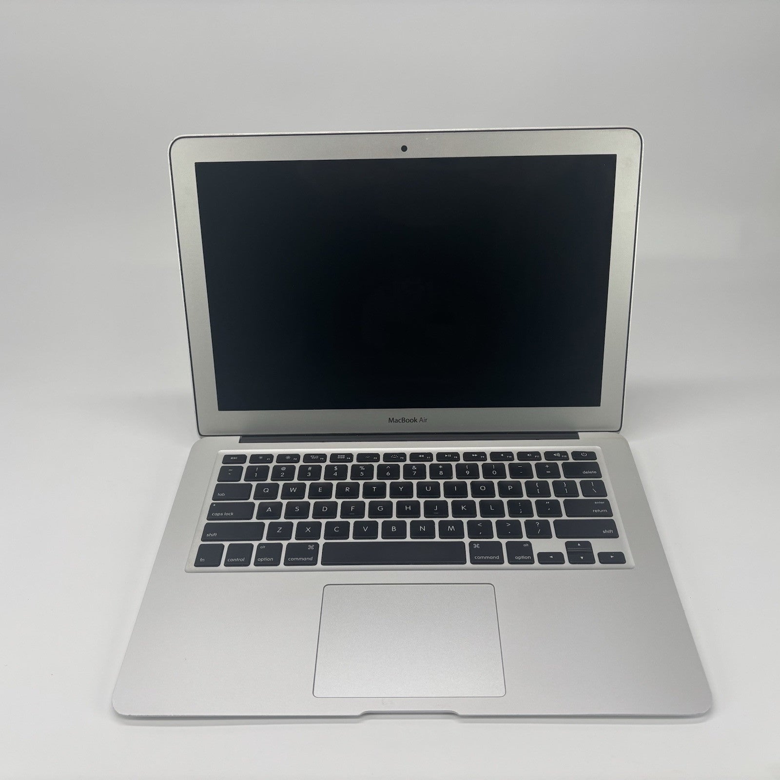Apple MacBook Air A1466 (2012) Intel i5-3427u 1.80 GHz 4 GB RAM 500 GB SSD